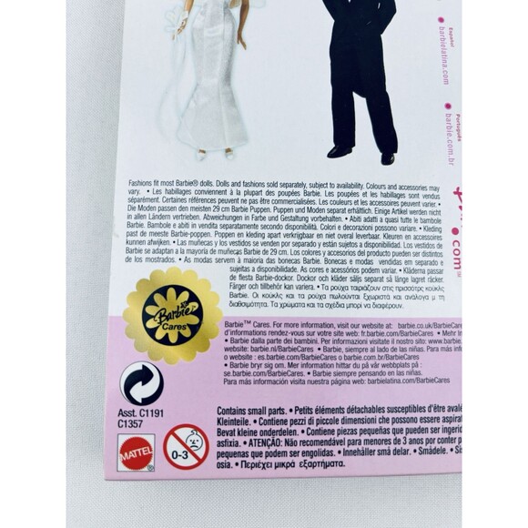 2003 Barbie Doll Royal Circle Fashion Red And Gold Princess Dress C1357 - Picture 4 of 9